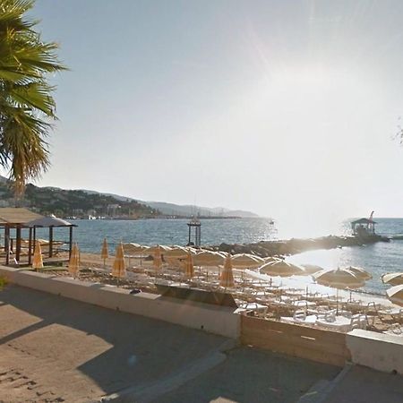 Studio Climatise Au Lavandou Avec Terrasse, Parking Et Environnement Calme - 3 Couchages - Fr-1-251-167 Le Lavandou Dış mekan fotoğraf